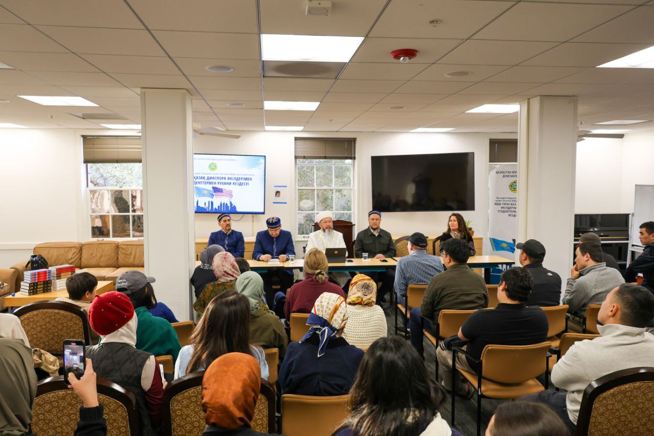 ҚМДБ ДЕЛЕГАЦИЯСЫ САН-ФРАНЦИСКОДАҒЫ ҚАЗАҚ ДИАСПОРАСЫМЕН КЕЗДЕСТІ