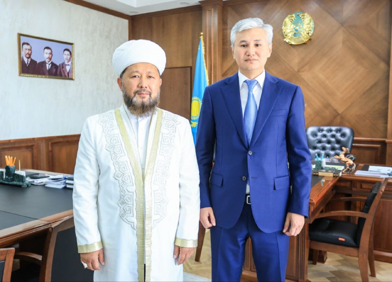 ҚМДБ ТӨРАҒАСЫ ҰЛЫТАУ ОБЛЫСЫНЫҢ ӘКІМІМЕН КЕЗДЕСТІ