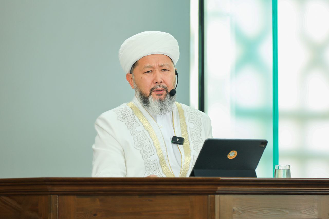 БАС МҮФТИ «ҚОЖА АХМЕТ ЯСАУИ» МЕШІТІНДЕ ЖҰМА УАҒЫЗЫН АЙТТЫ