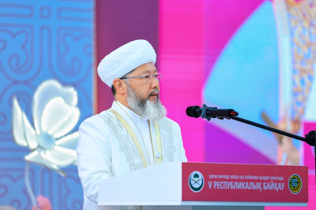 ПРЕДСЕДАТЕЛЬ ДУМК ПРИНЯЛ УЧАСТИЕ НА ЦЕРЕМОНИИ ОТКРЫТИЯ КОНКУРСА ПО ЧТЕНИЮ КОРАНА