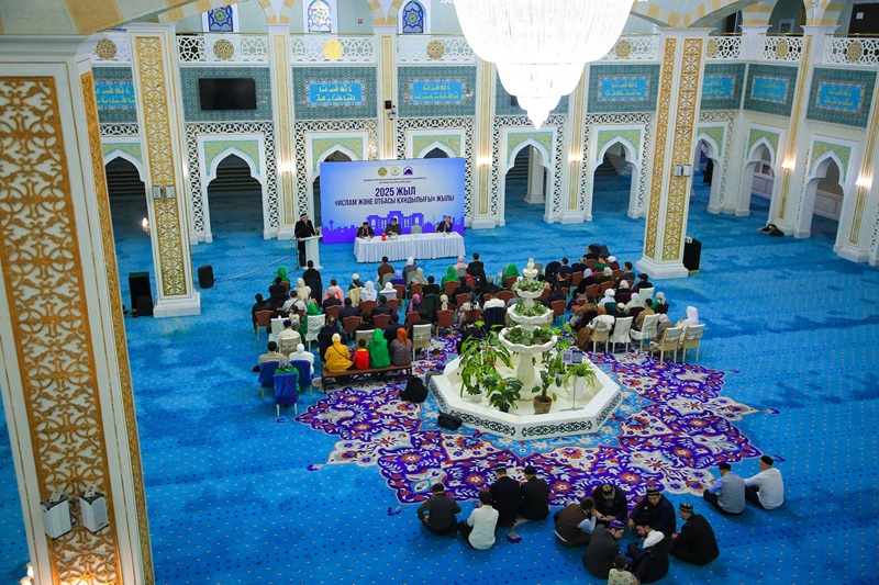 «Әзірет Сұлтан» мешітінде жас отбасылармен кездесу өтті