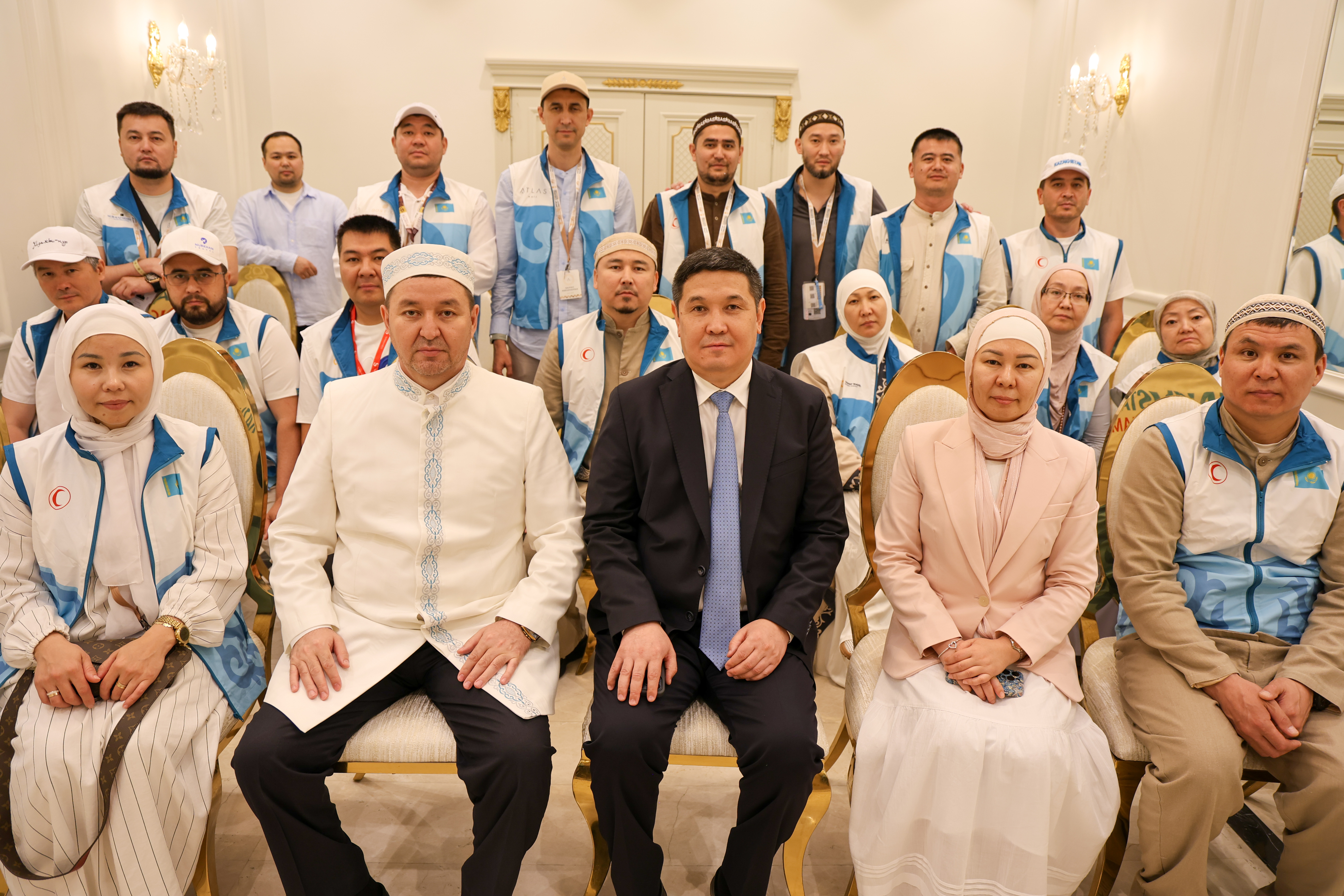 ҚАЖЫЛЫҚ МИССИЯСЫ ДӘРІГЕРЛЕРМЕН КЕЗДЕСУ ӨТКІЗДІ