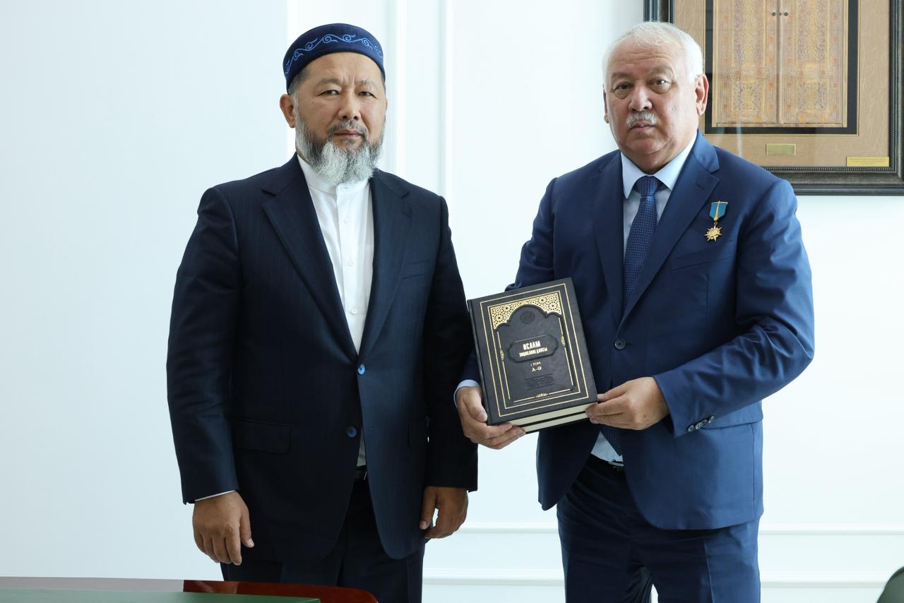 БАС МҮФТИ ҚАЗАҚСТАННЫҢ ЕҢБЕК ЕРІ АБЗАЛ ЕРАЛИЕВТІ ҚАБЫЛДАДЫ