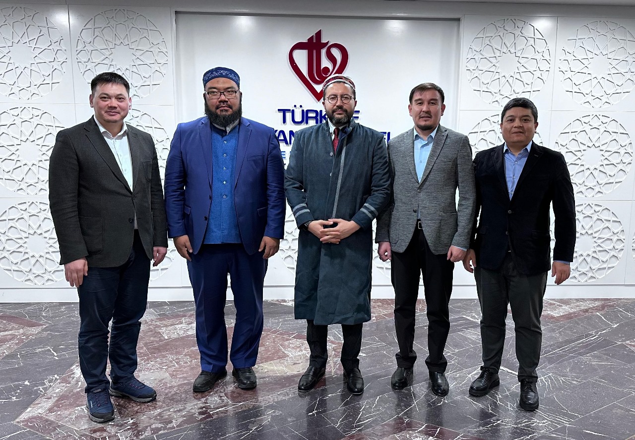ДІНИ БАСҚАРМА ӨКІЛДЕРІ – «ДИЯНЕТ» ҚОРЫНДА
