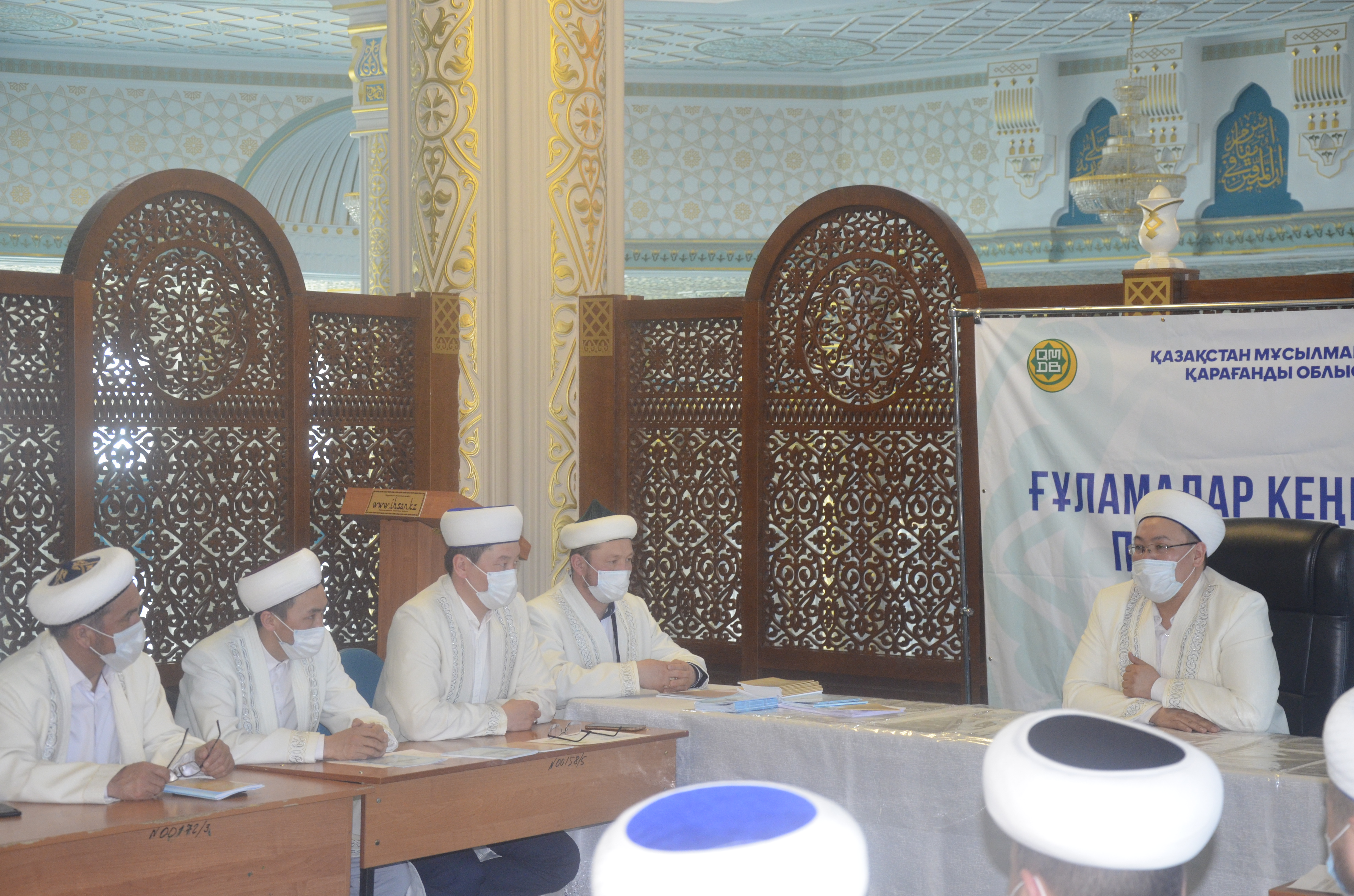 Қарағанды: Имамдарға жаңа пәтуалар таныстырылды