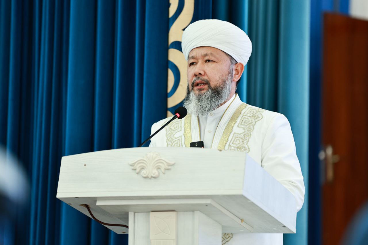 НАУРЫЗБАЙ КАЖЫ ТАГАНУЛЫ ДАЛ НАСТАВЛЕНИЕ МОЛОДЕЖИ (ФОТО)